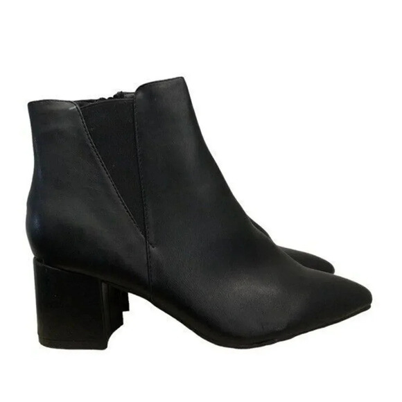 Bamboo Rapid Black Pointed Toe Block Heel Booties 8 - Picture 1 of 5